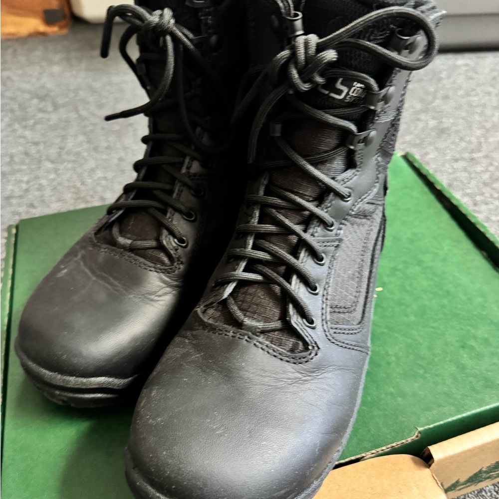 Danner Kinetic Women’s Boots Brand new - Picture 2 of 5